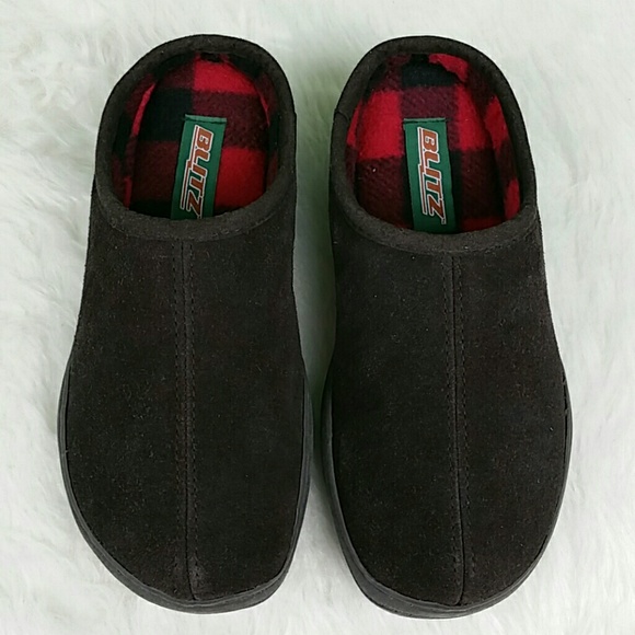 slippers international